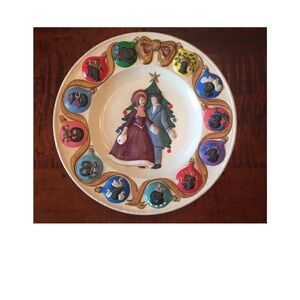 Festive Holiday Decorative Plate